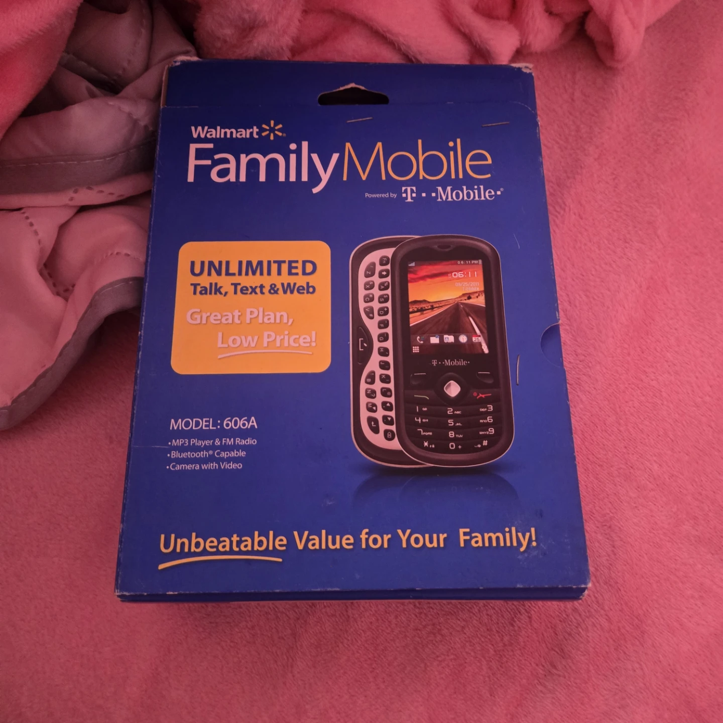 Mobile cell phone .