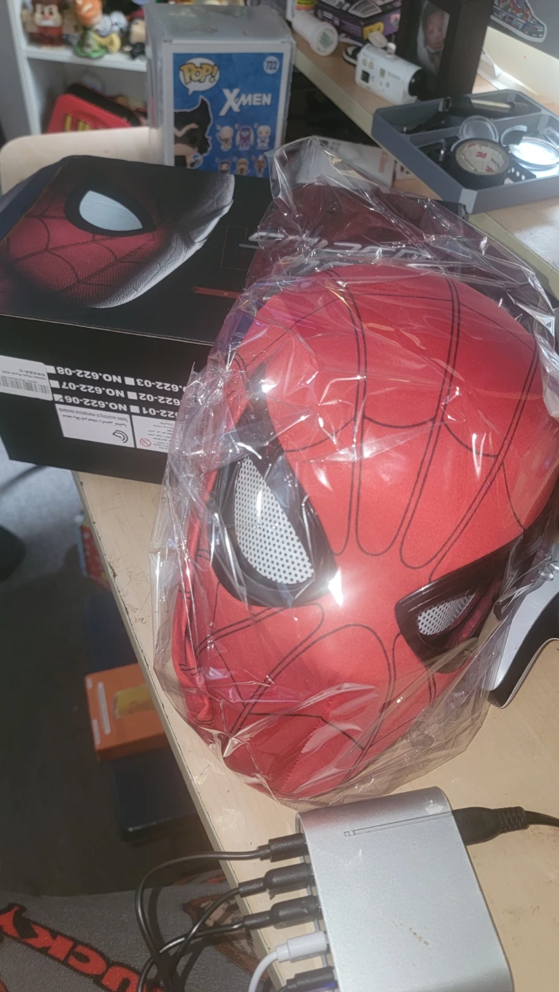 Spider-Man Wearable blinking mask - photo 4