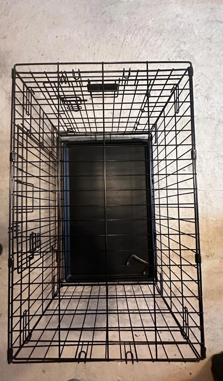 Black Wire Dog Crate with Tray