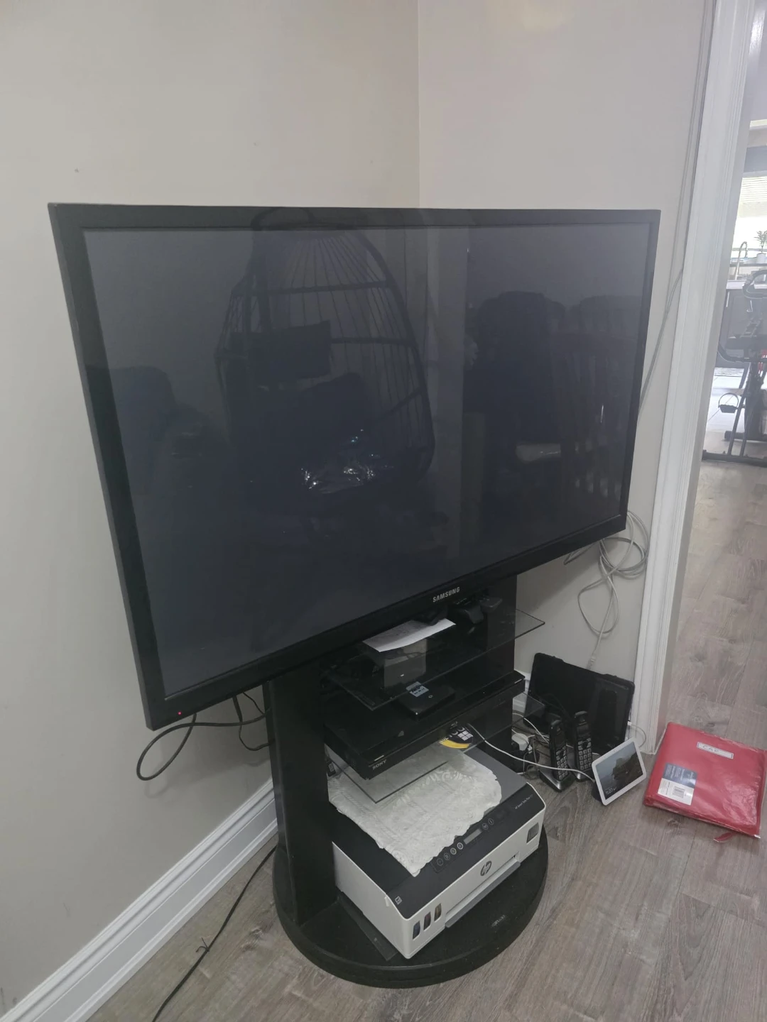 TV stand - photo 2