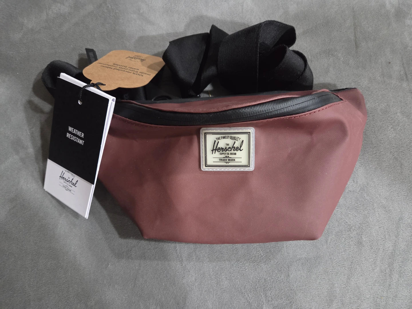Herschel Supply Co. Seventeen Port 2 One Size