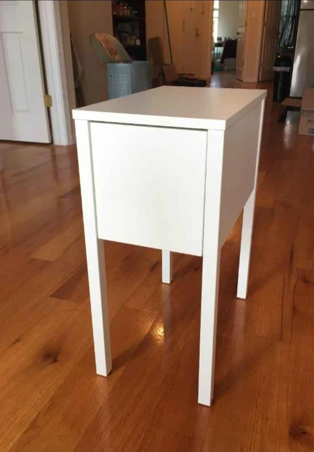 2 White Nightstands