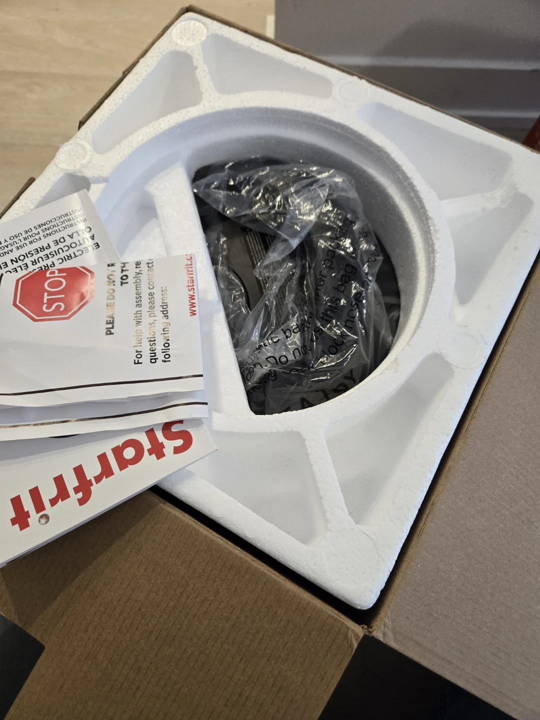 Starfrit The Rock 8L Electric Pressure Cooker – Like New - photo 2