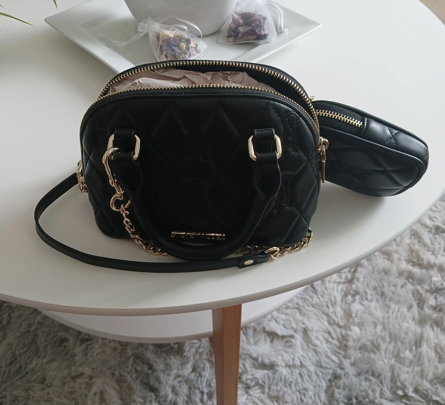 Steve Madden Quilted Black Dome Bag with Pouch - photo 3