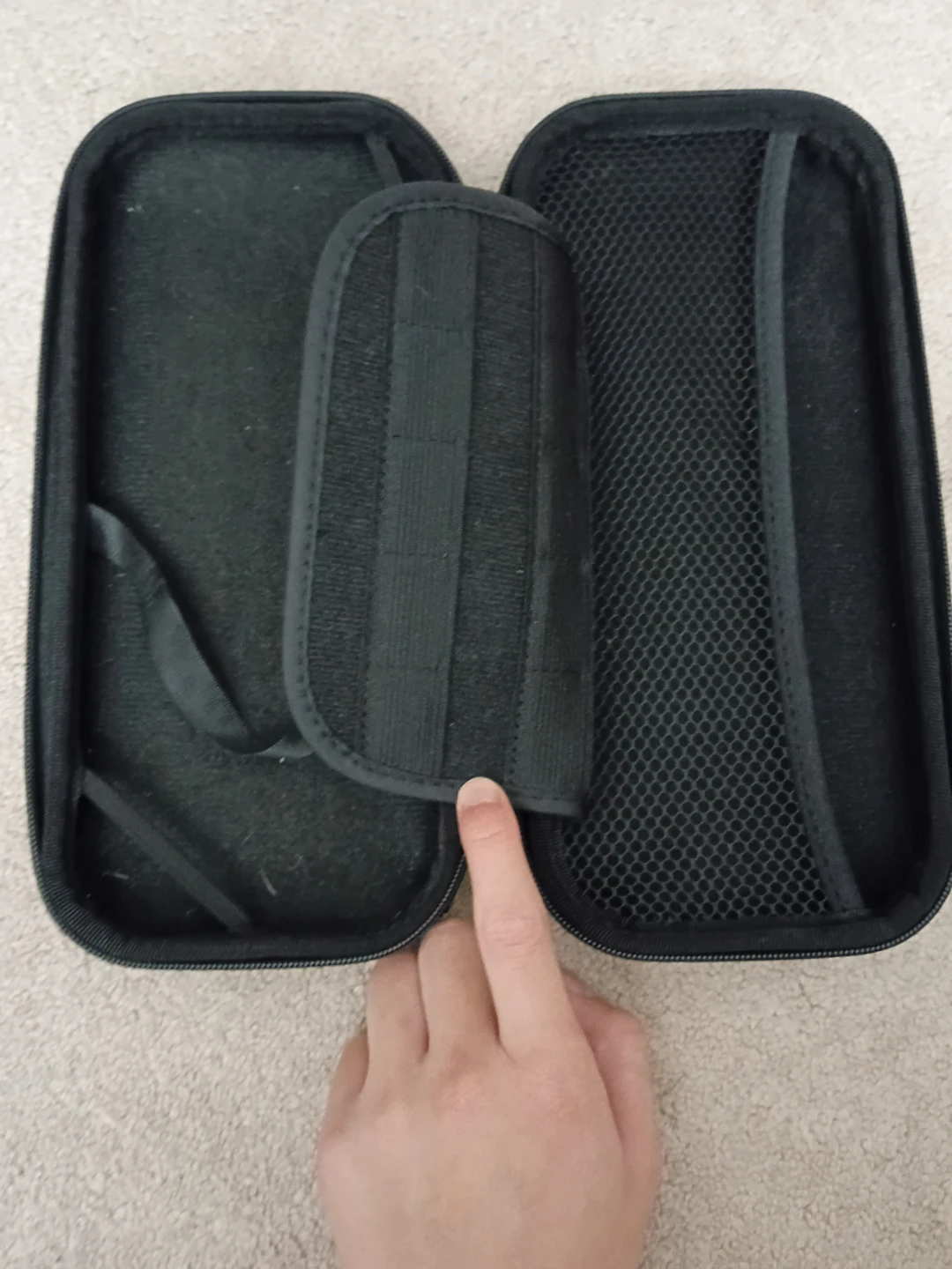 Green Pikachu & Bulbasaur Nintendo Switch Carrying Case - photo 2