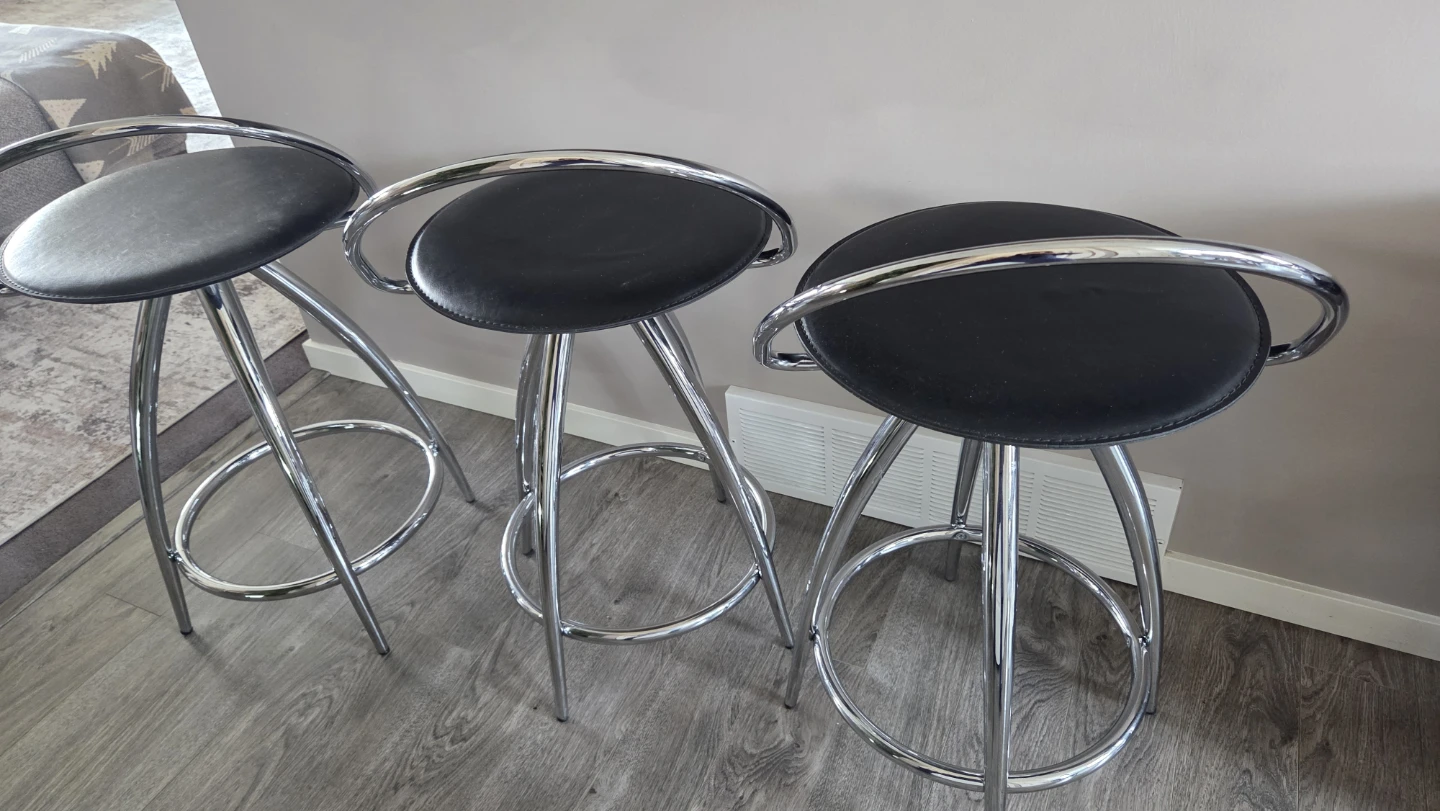 Set of 3 Black Leather bsr Stools
