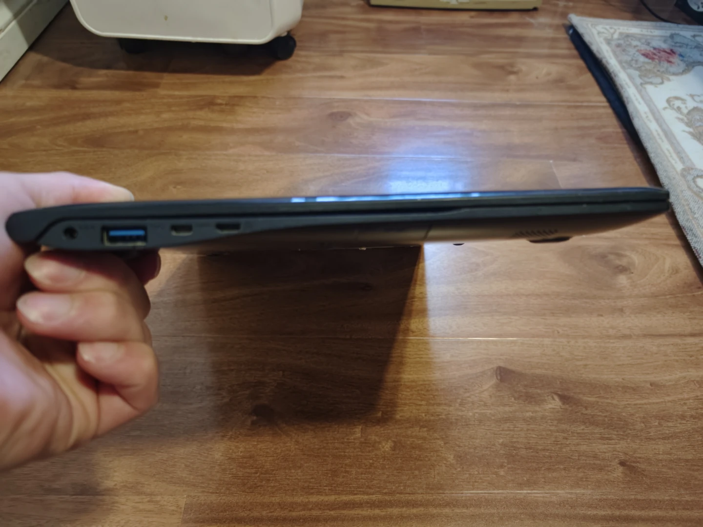 Samsung Laptop - photo 2