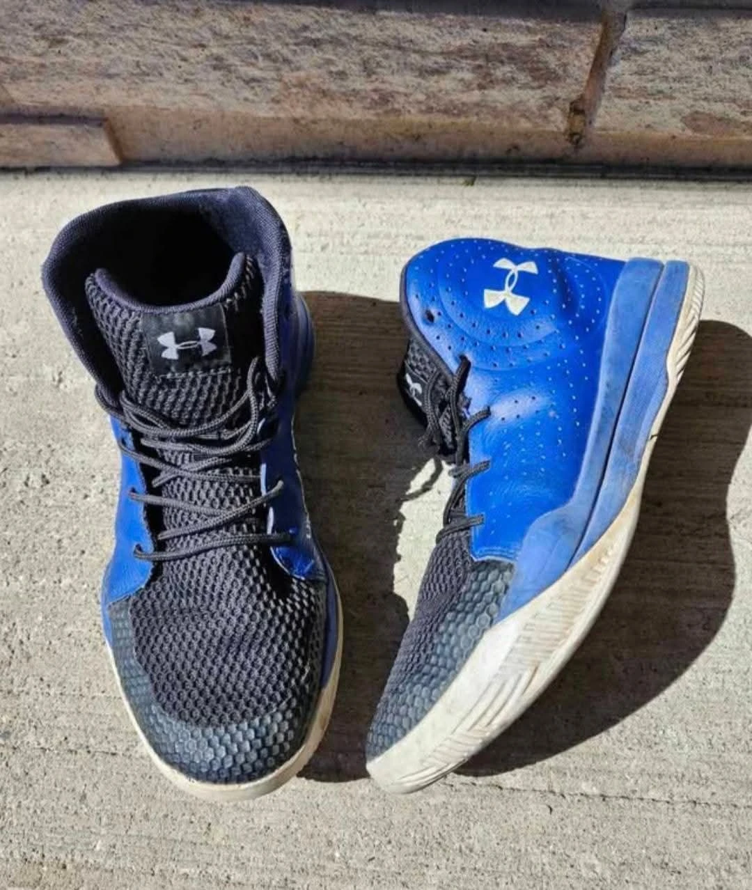 Under Armor youth size 6.5 shoes. Pick up in Kitchener, $18