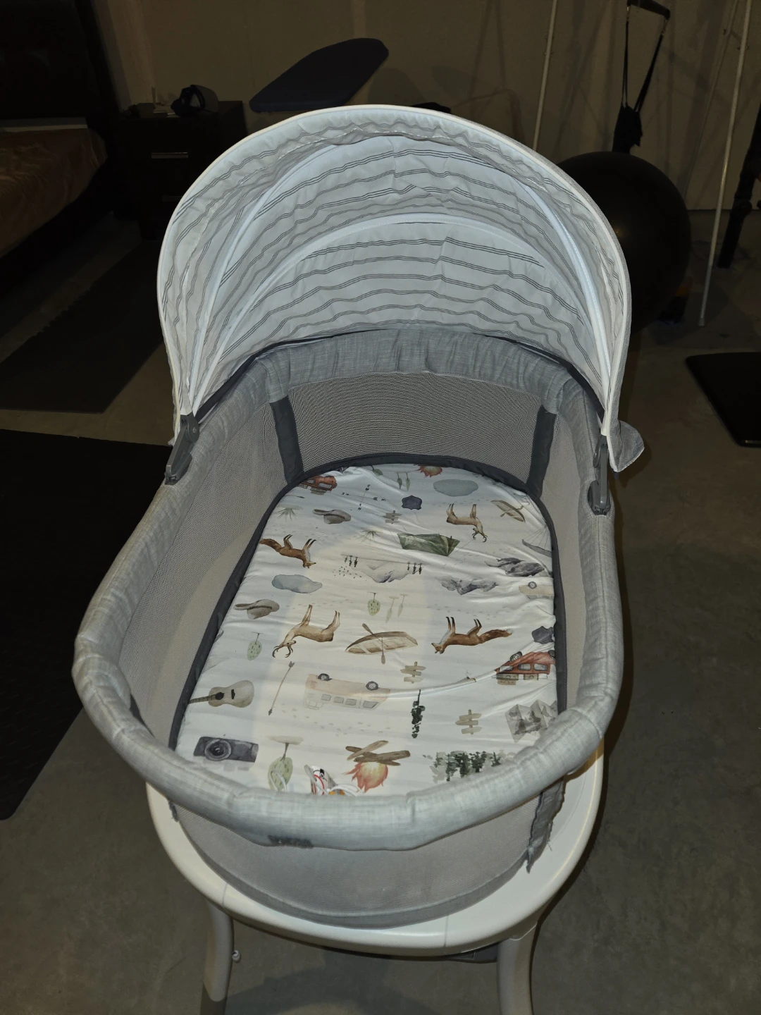 baby Bassinet for SALE. - photo 4