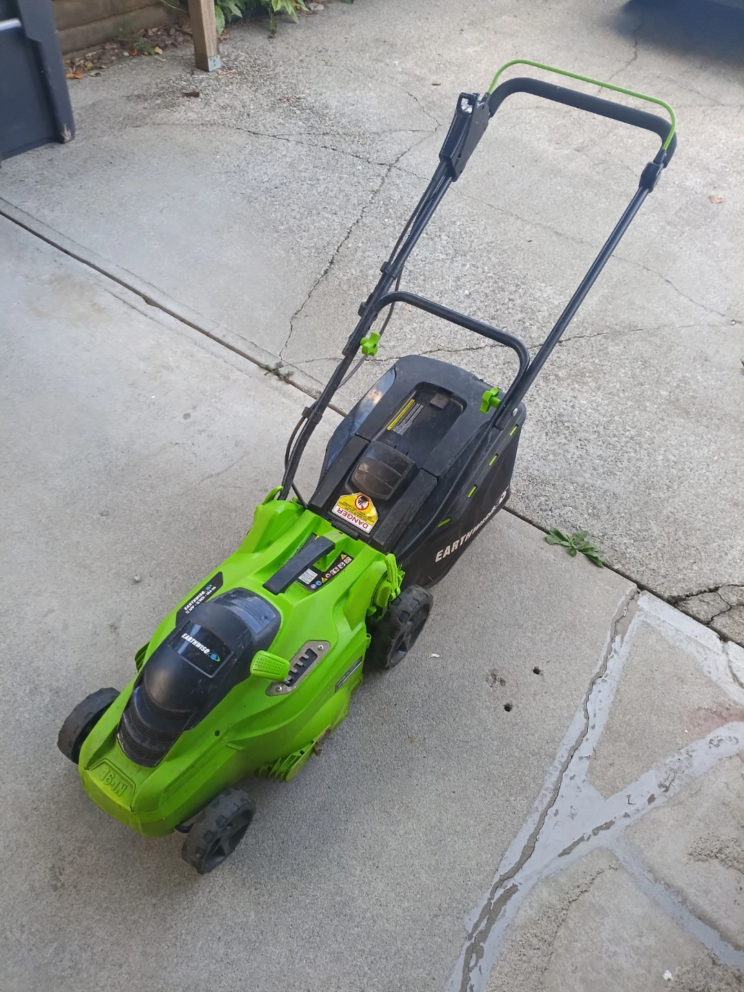 16" Corded Electric Lawn Mower - photo 4