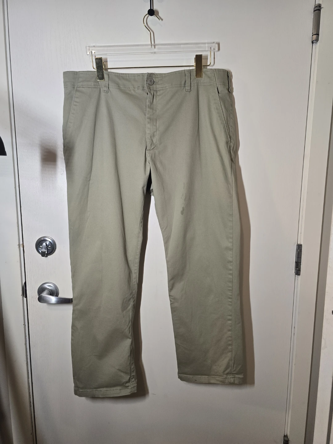 Lee olive green chino pants