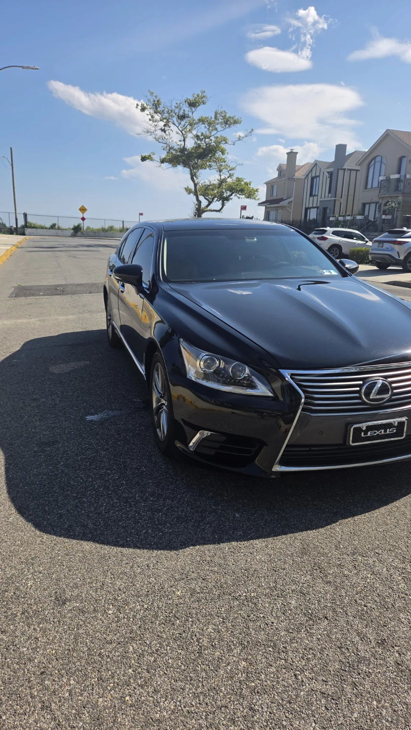 Black Lexus LS 460 AWD Sedan - photo 2
