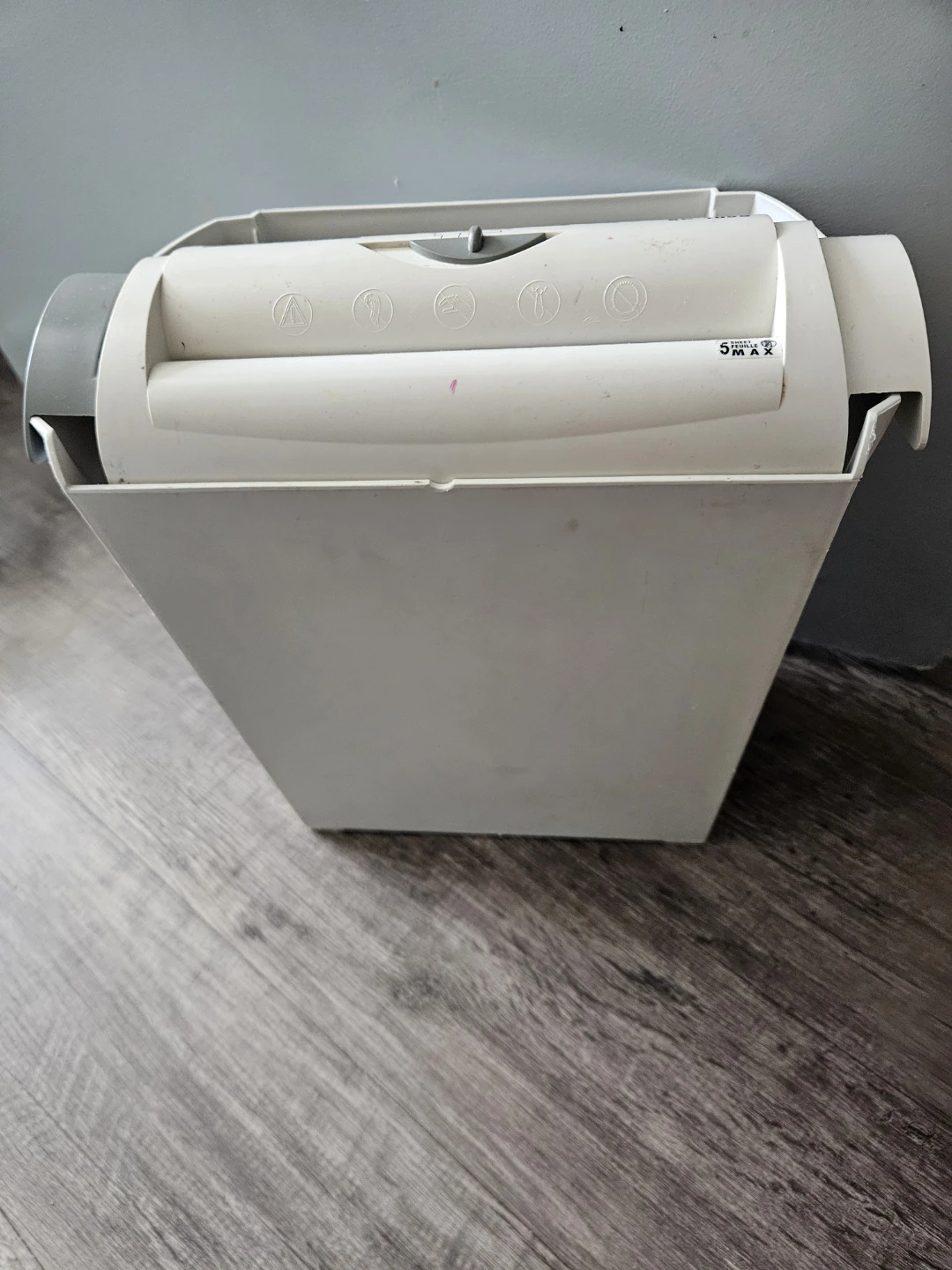 Office Companion SC-105S Paper Shredder - photo 3