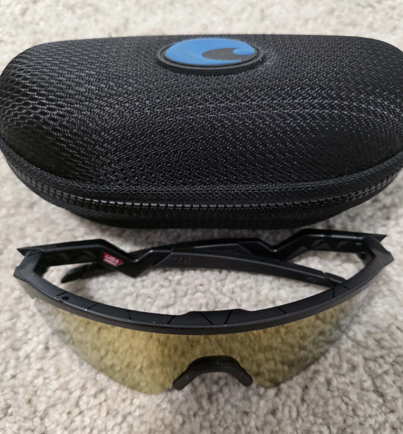 Oakley Sunglasses with Case - photo 2