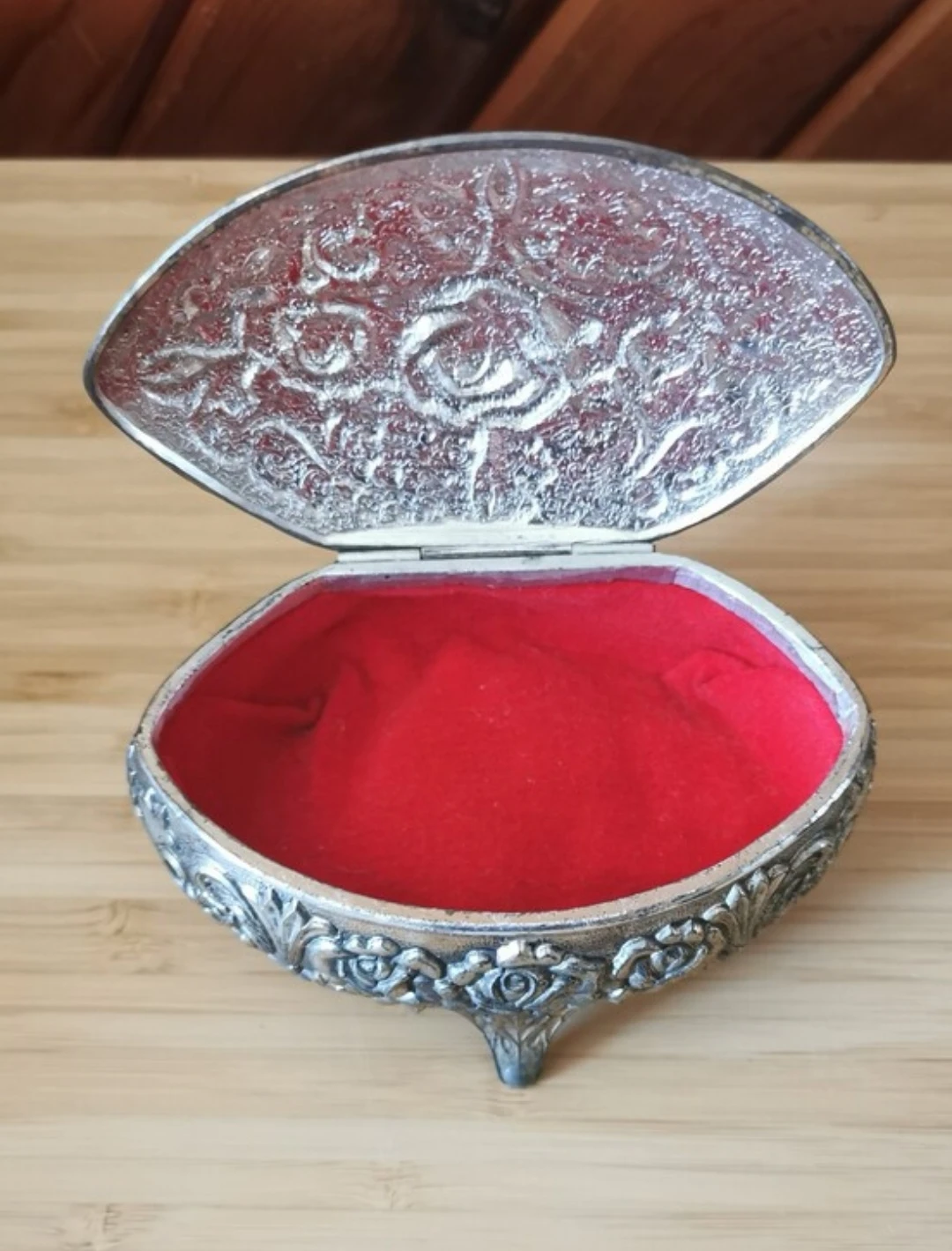 Vintage Silver Plated Floral Red Velvet Lined Trinket Box - photo 4