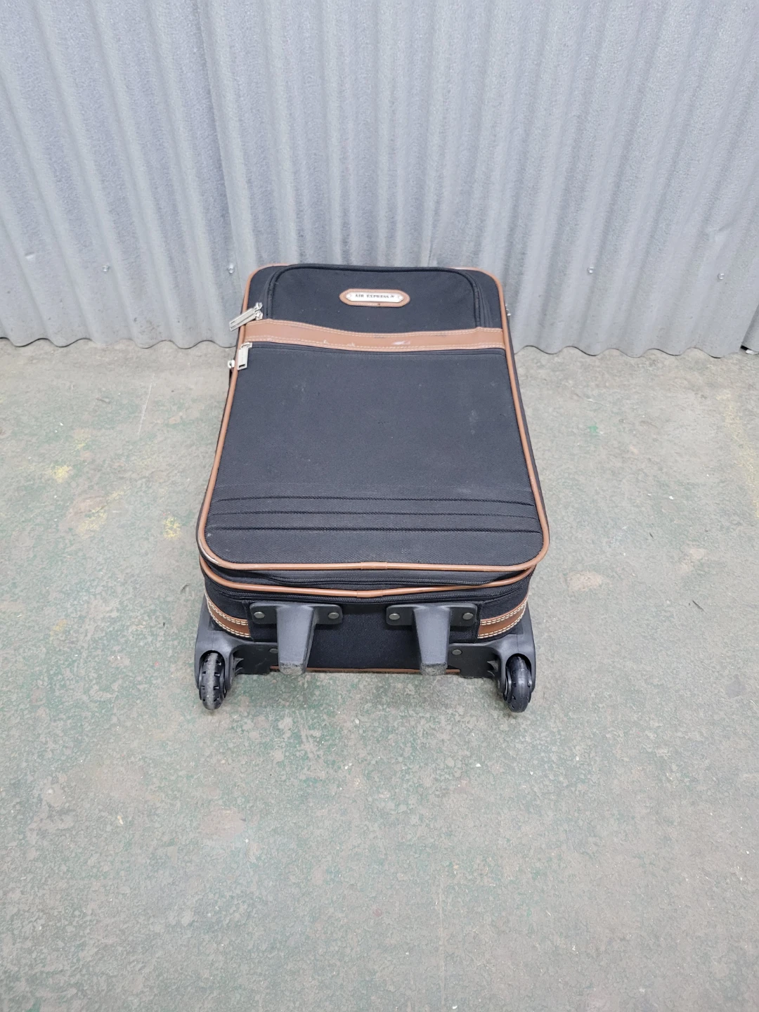Air Express carry-on Suitcase - photo 3