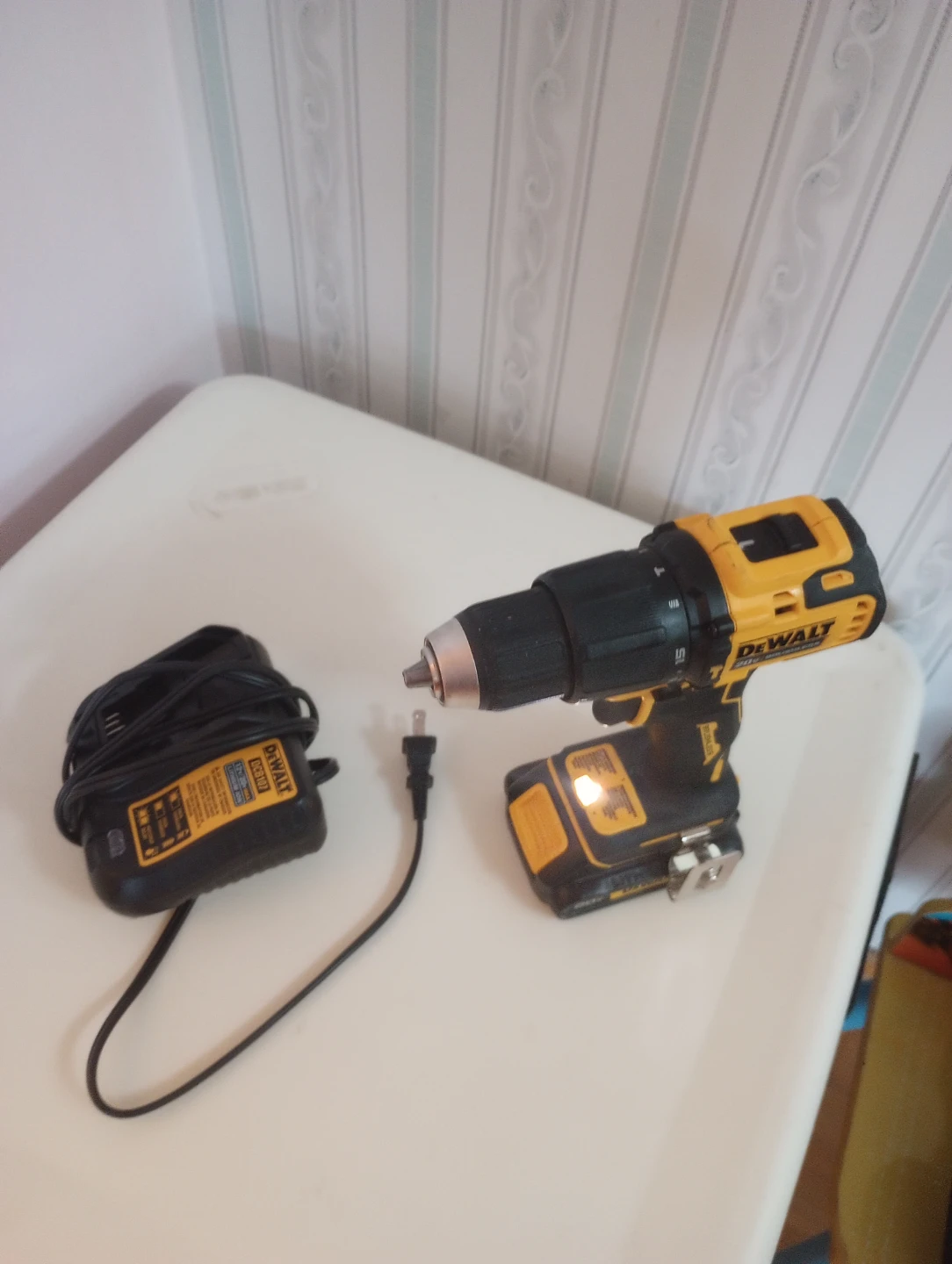DeWalt atomic hammer drill - photo 4