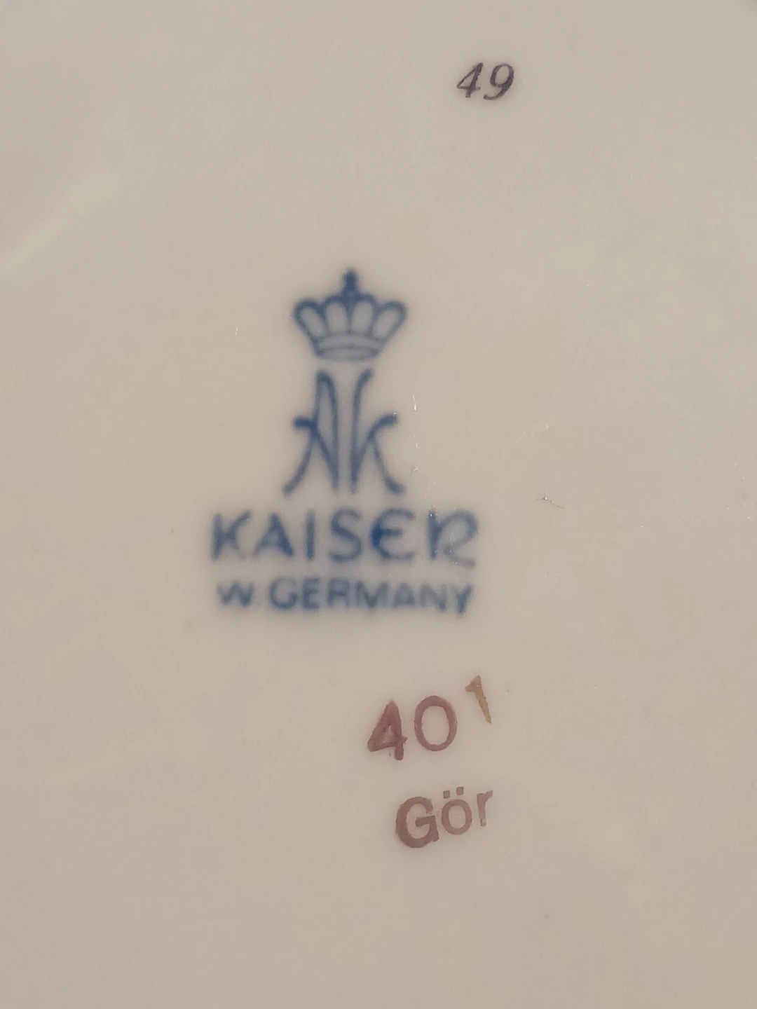 Kaiser Porcelain Saucers Set of 4 Floral Design Gold Rim - photo 4