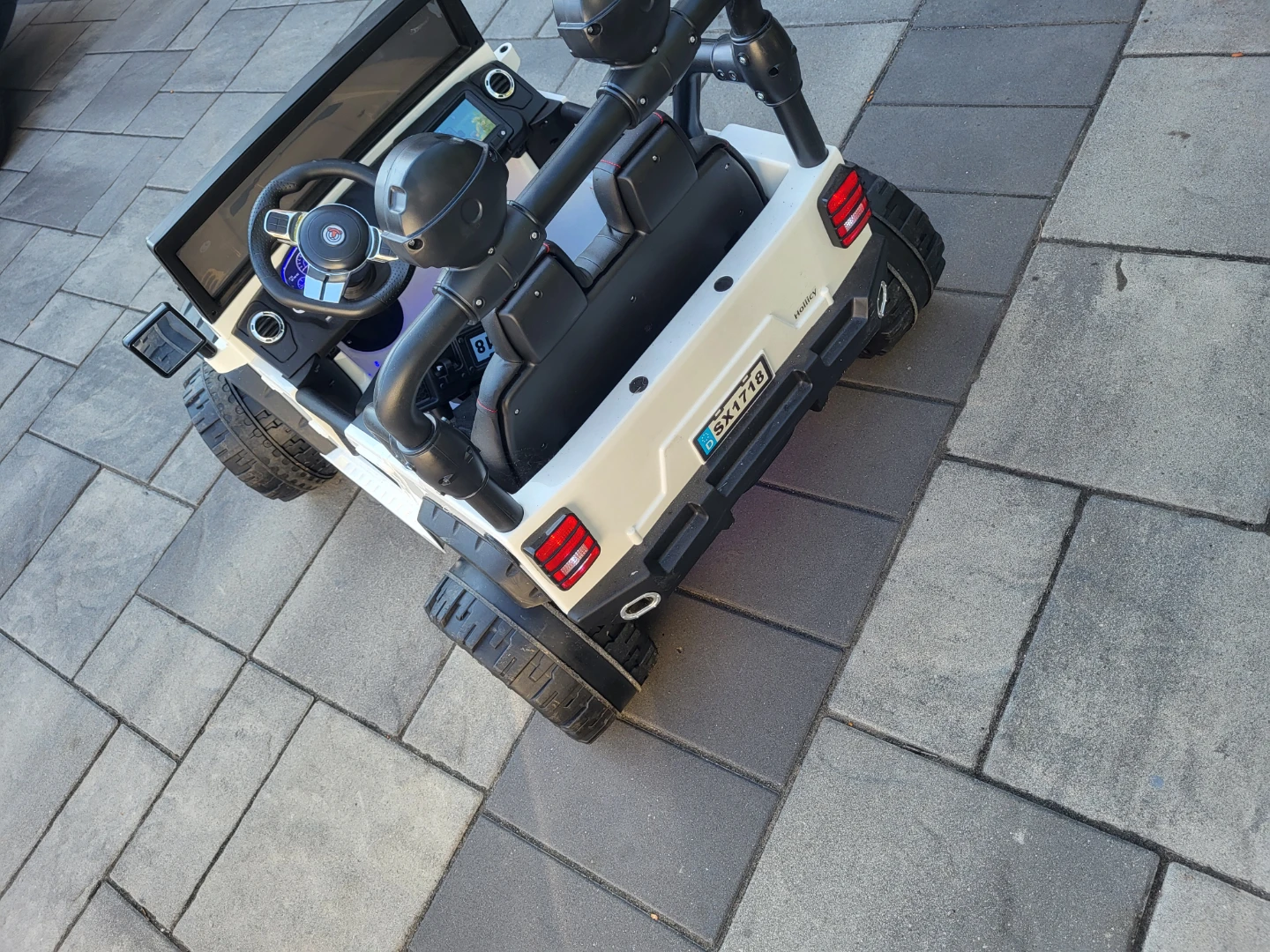 White Electric Ride-On Jeep for Kids - photo 2