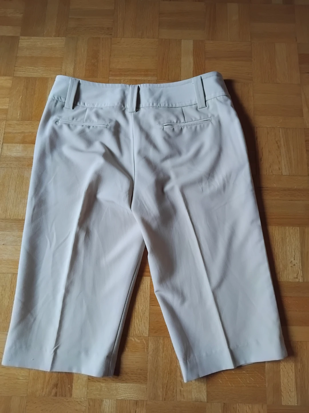 Larry Levine Stretch Capri Pants Size 8 Beige - photo 2