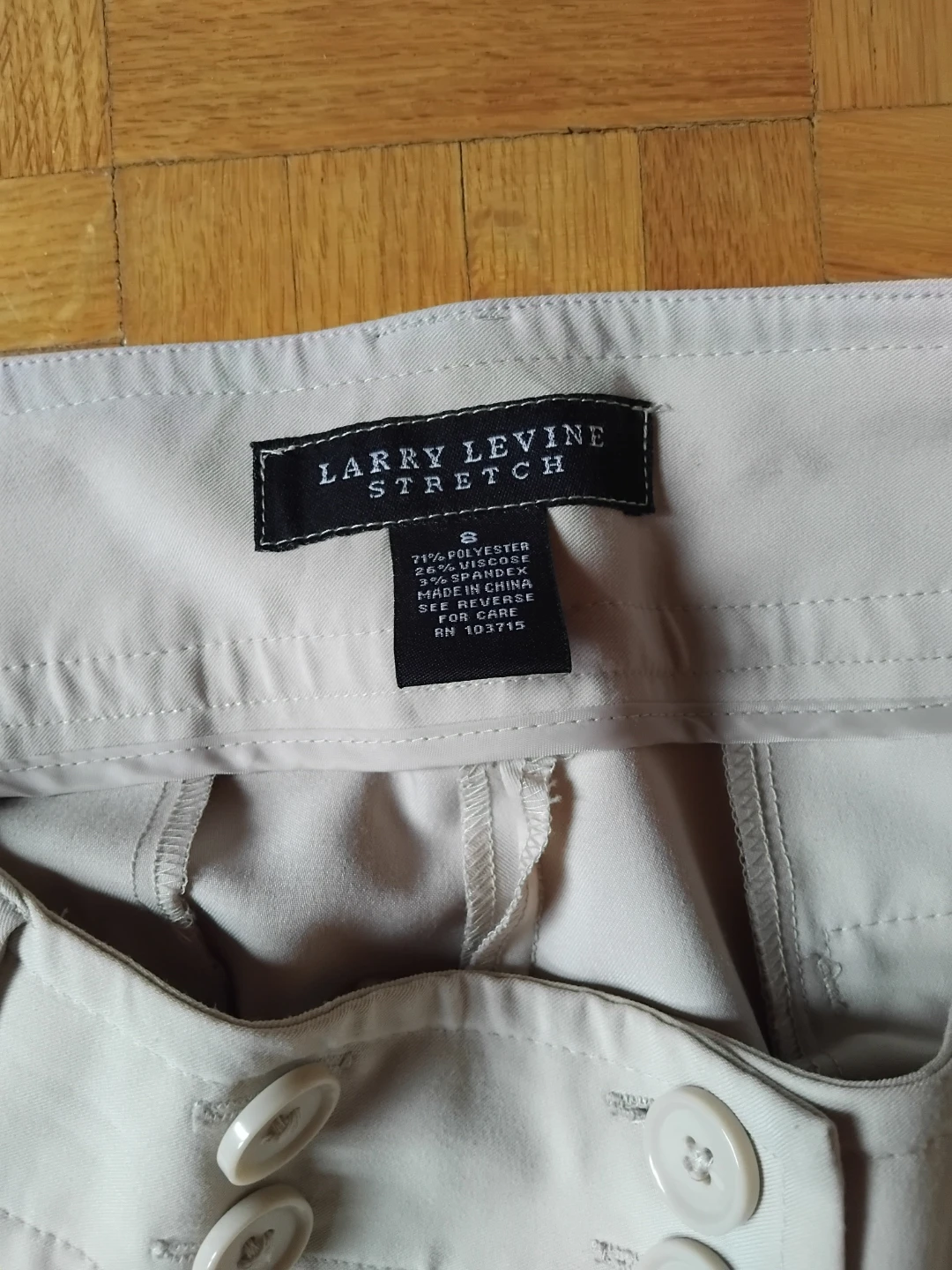 Larry Levine Stretch Capri Pants Size 8 Beige - photo 3