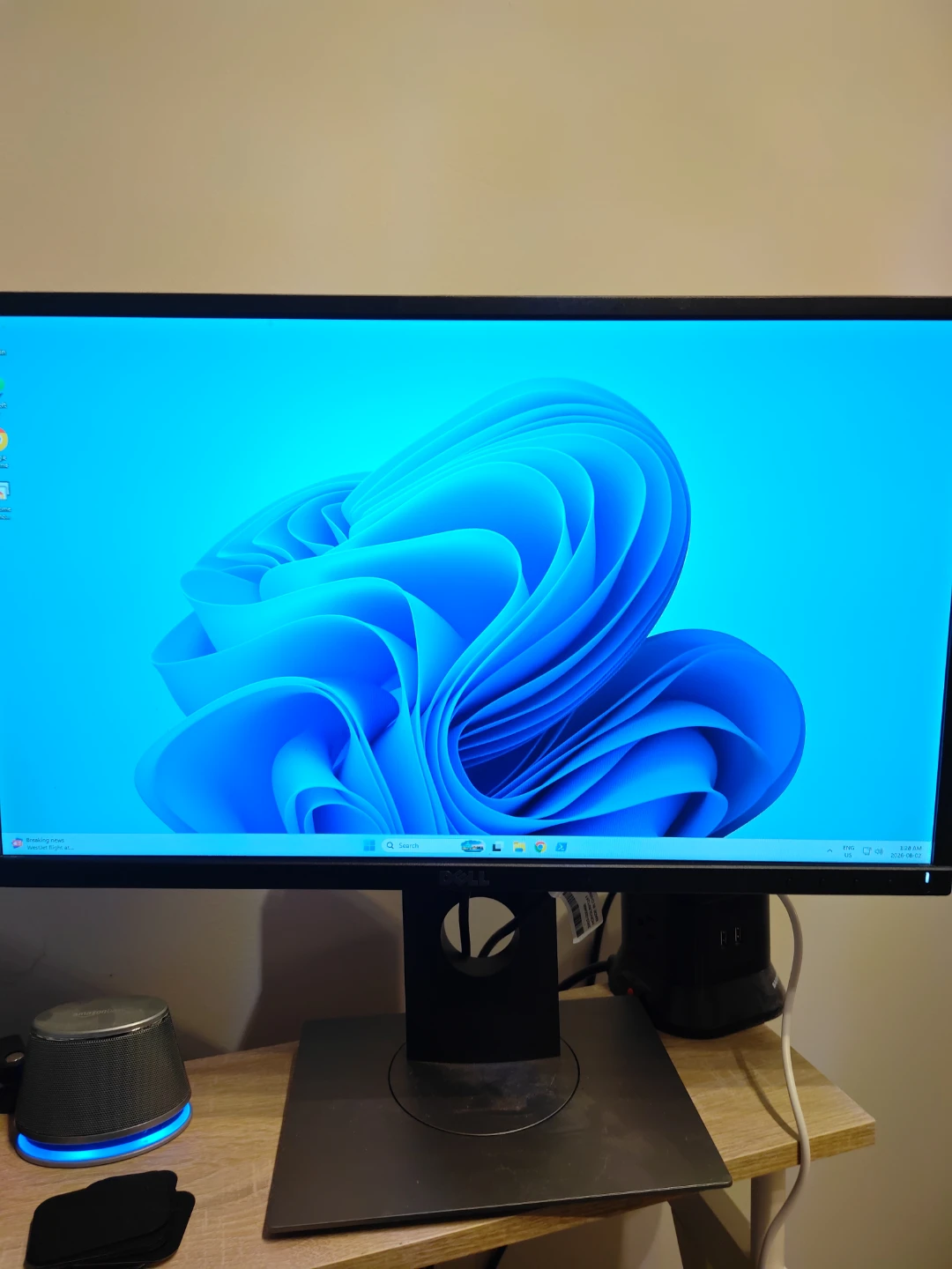 Dell 22" ($30 each / $50 for 2 )Monitor with Adjustable Stand