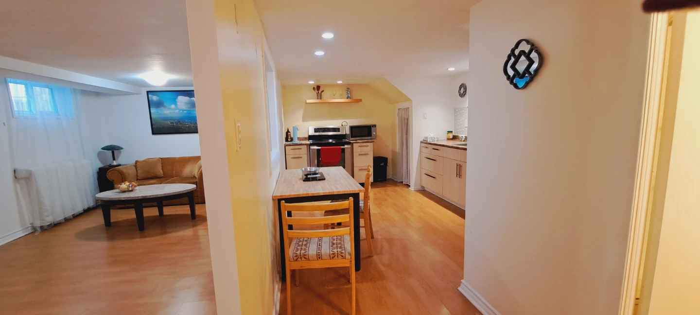 One-bedroom bsmt apt by michael garron hospital - photo 3