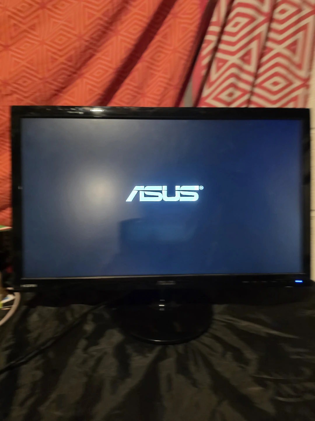 ASUS 21.5" Computer Monitor - photo 2