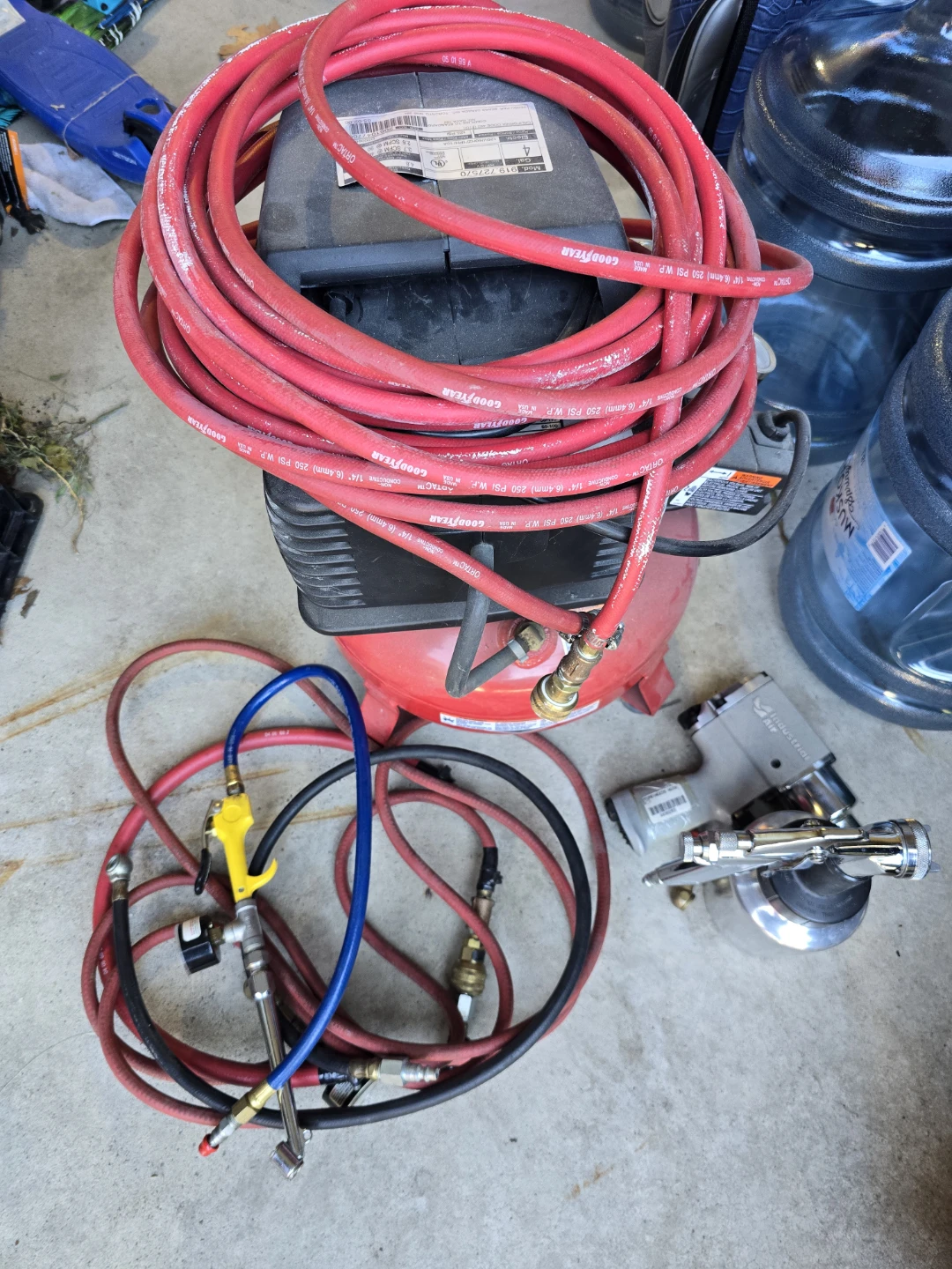 Campbell Hausfeld 4 Gallon Air Compressor - photo 4