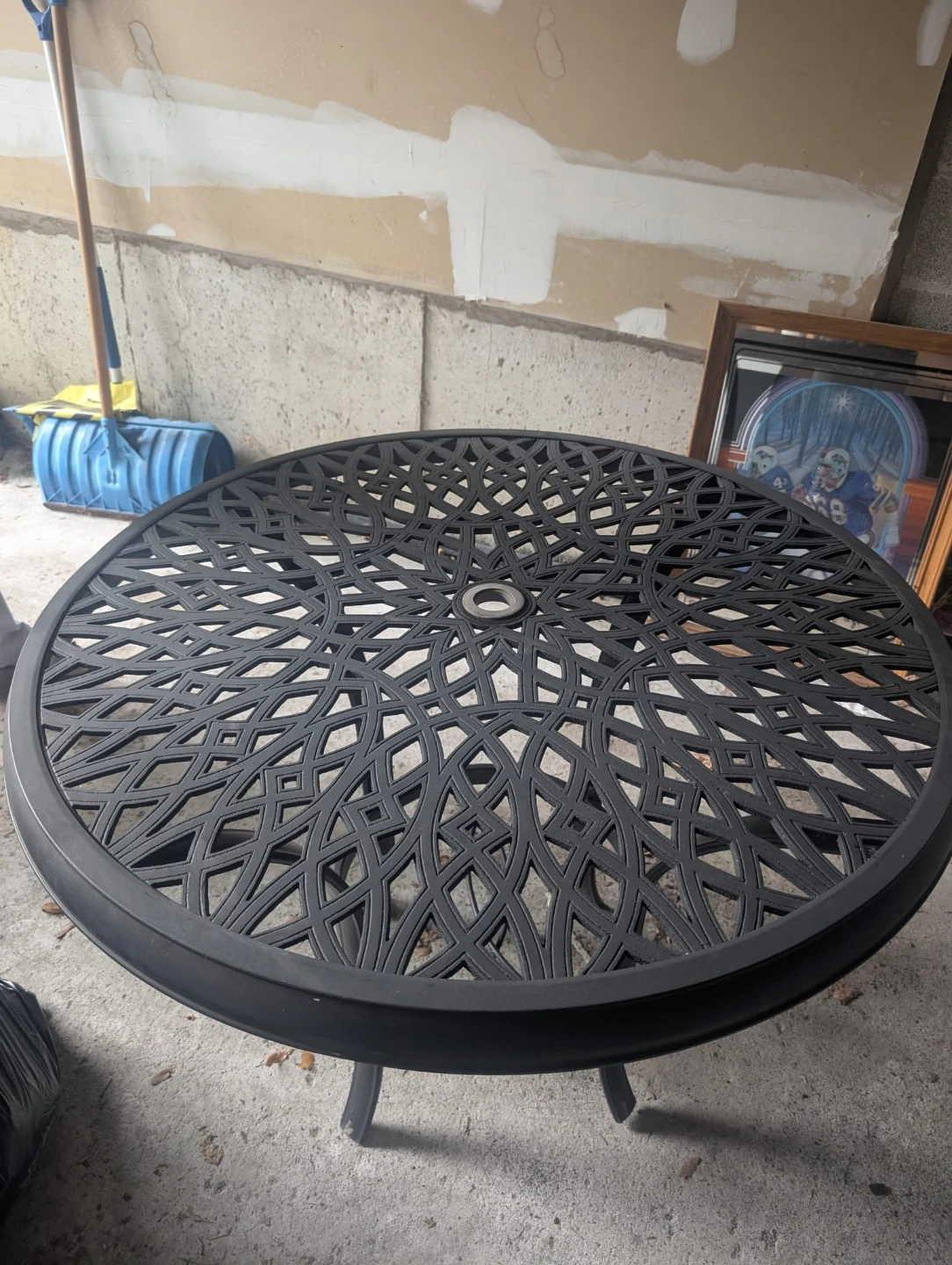 Black Round Metal Patio Table