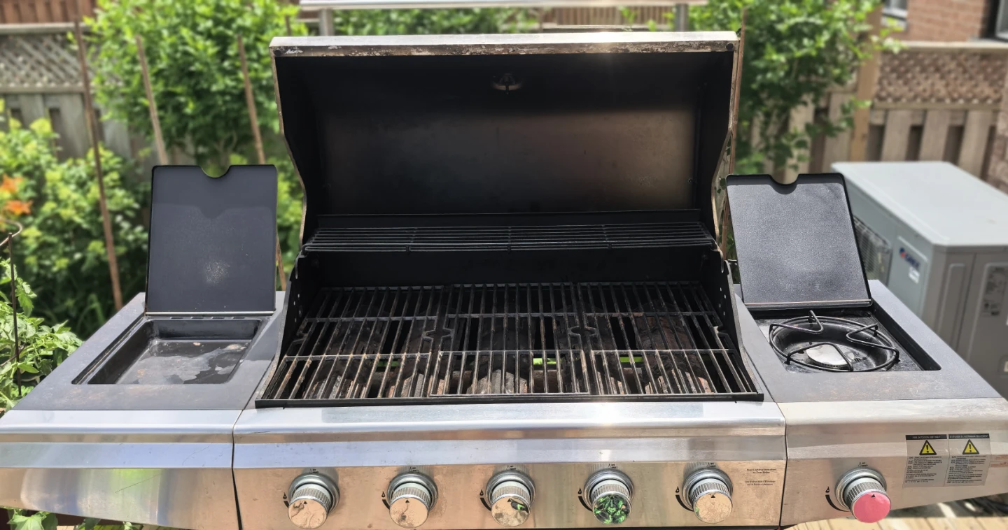 Five-Burner BBQ Grill + Propane Tank + Cover + Tools Included | - photo 3