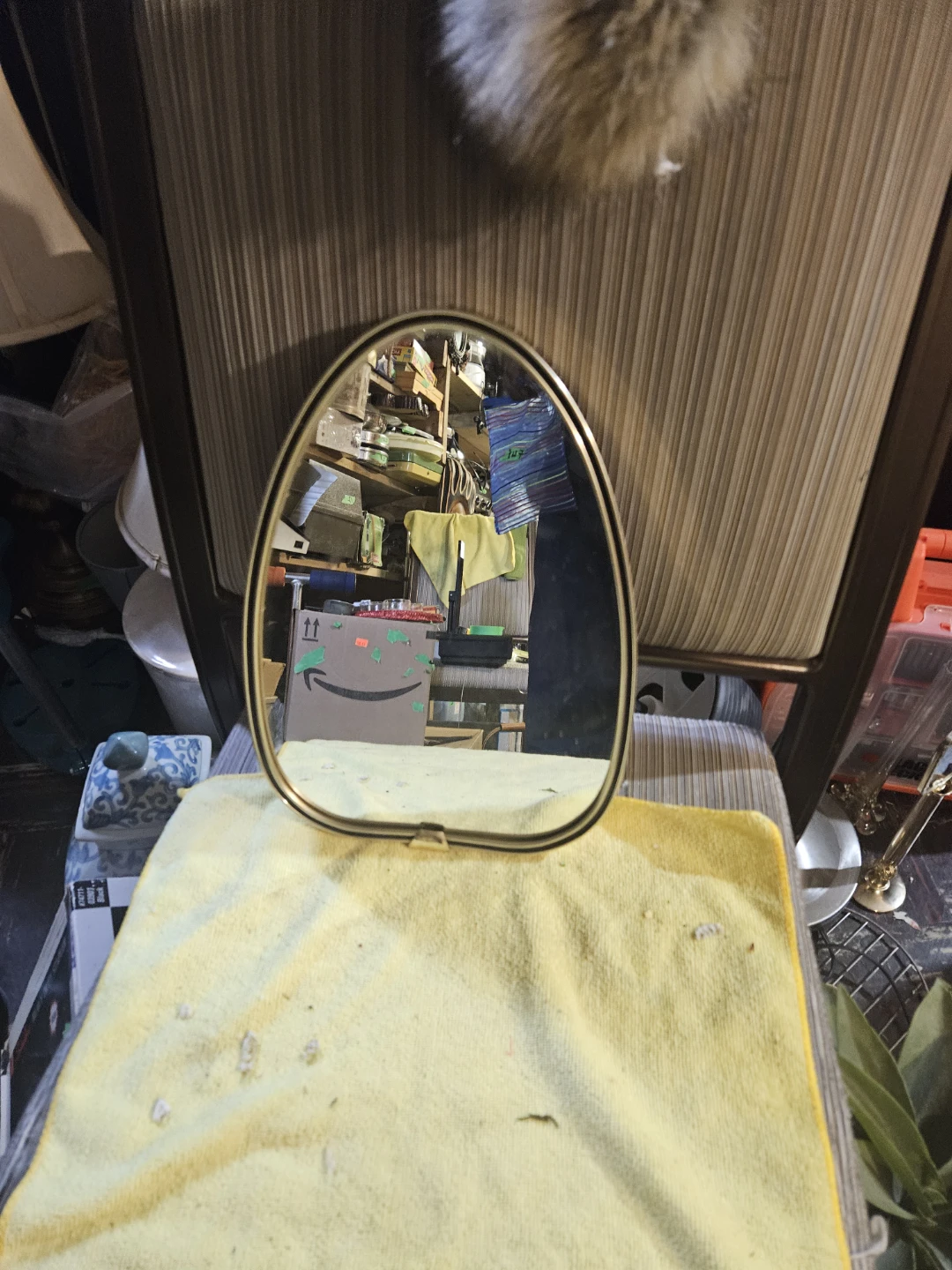 Oval Mirror with Gold Trim - photo 2