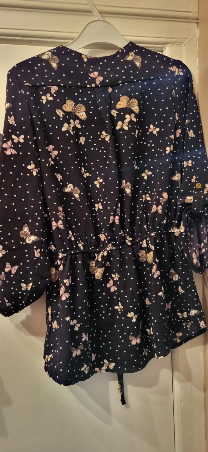 Womens Red and Black Floral Print Blouses - photo 5