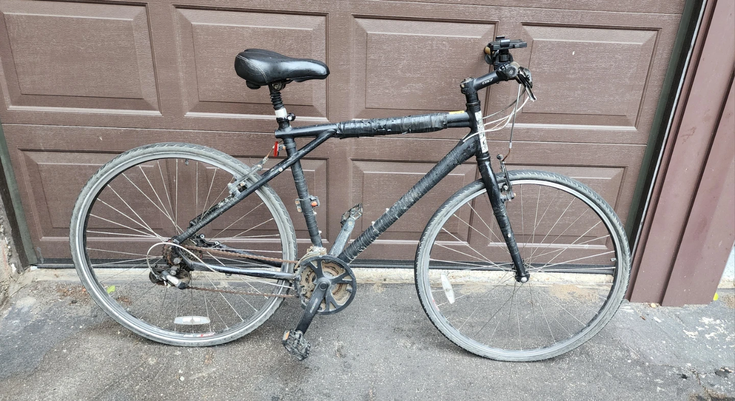 GT Mountain Bike - Very Light Bike - photo 2