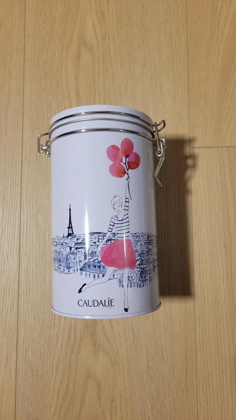 Caudalie Paris Tin Container