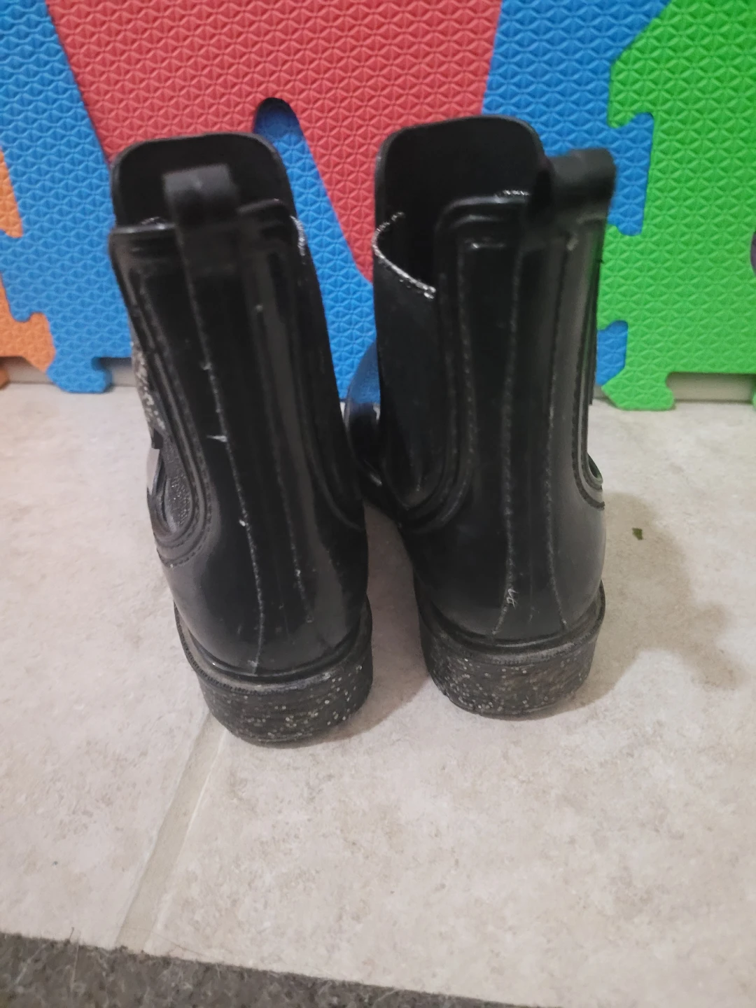 Black Chelsea Rain Boots youth size 1 - photo 4