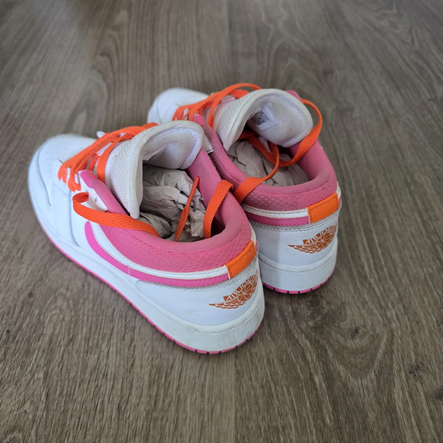 Nike Air Jordan 1 Low White Pink Orange GS - photo 3