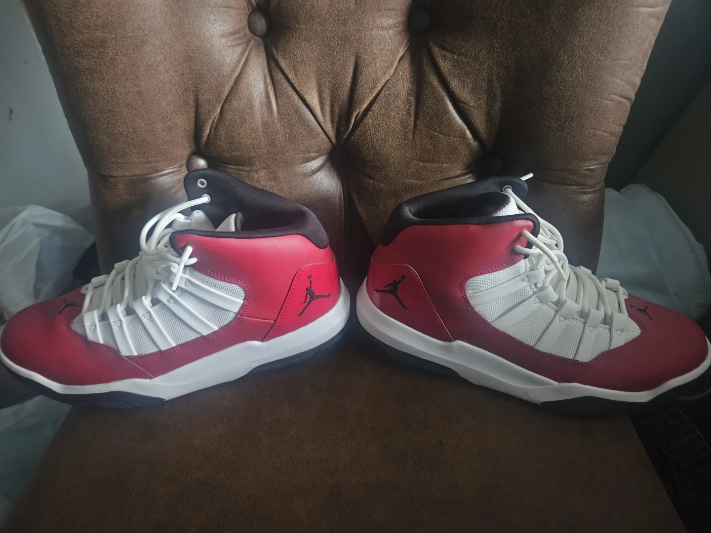Mens Air Jordan Max Aura - photo 3