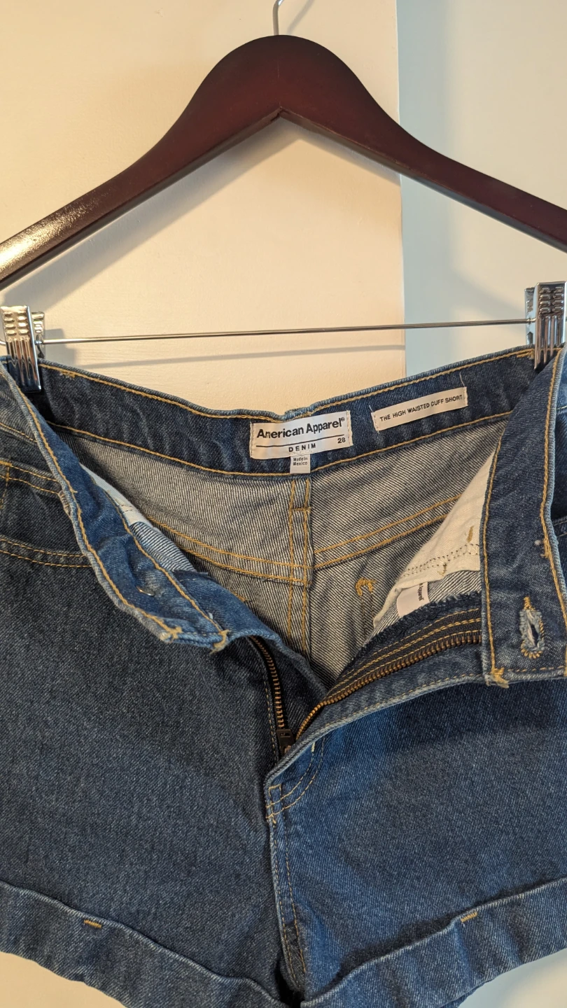 American Apparel The High Waisted Cuff Short - photo 4