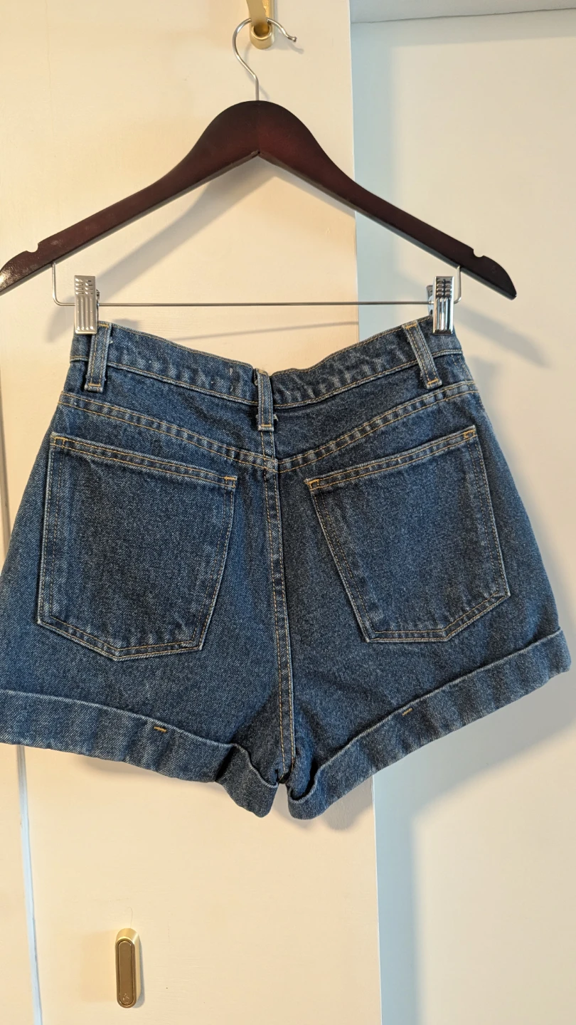 American Apparel The High Waisted Cuff Short - photo 5