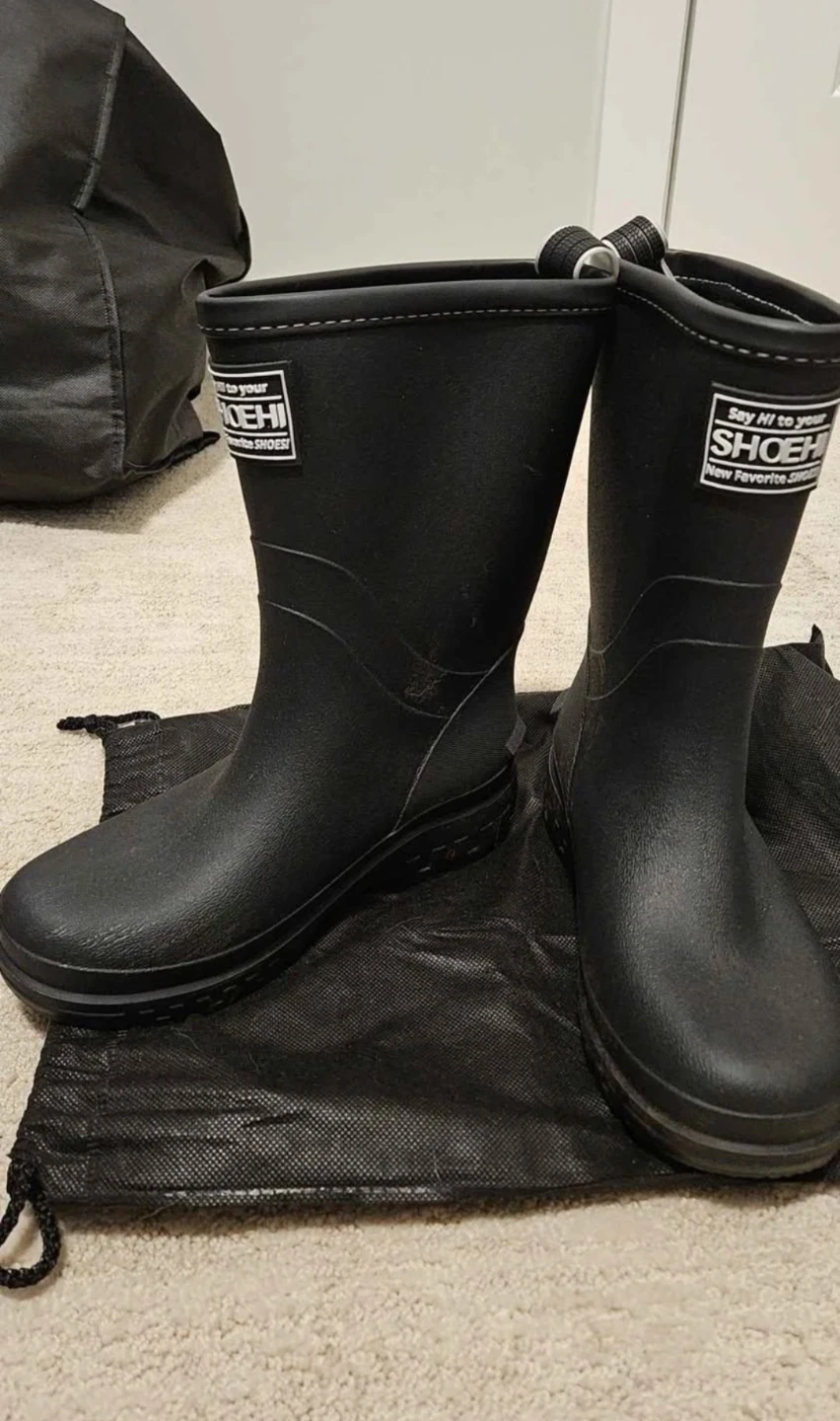 Black Rain Boots - photo 3