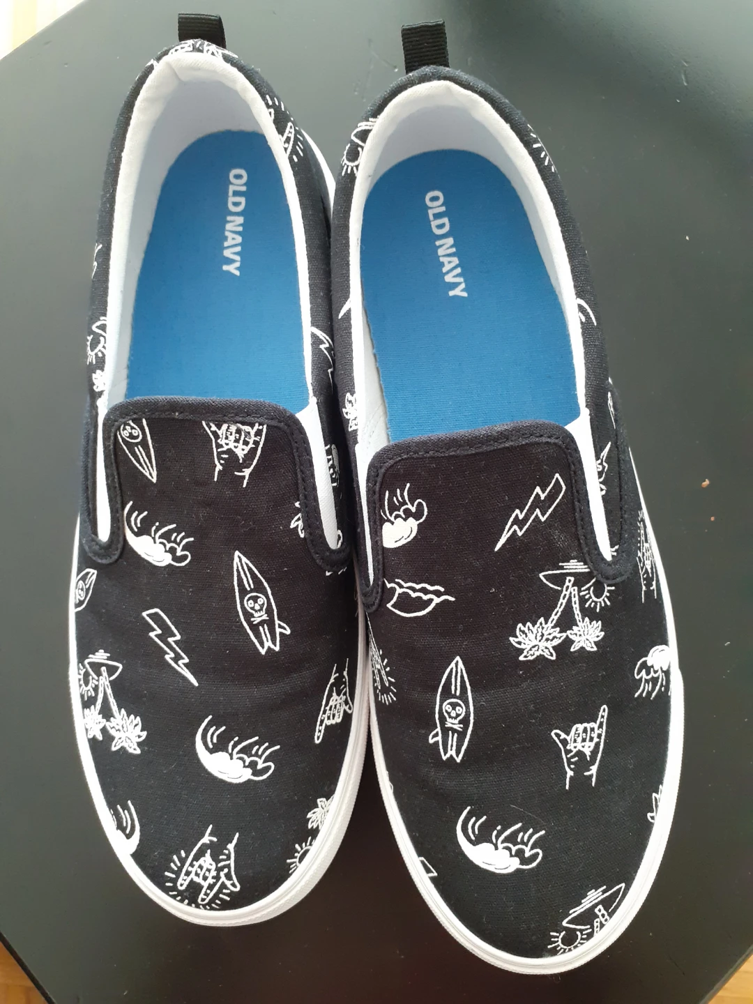 Old Navy Slip-On Shoes Black Graphic Size 6