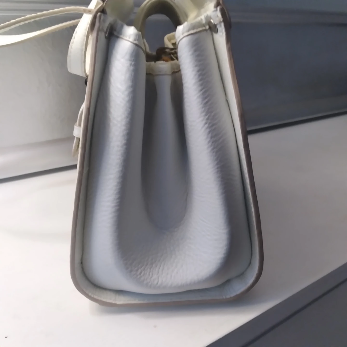 White MAXXIMUM Satchel Handbag - photo 5