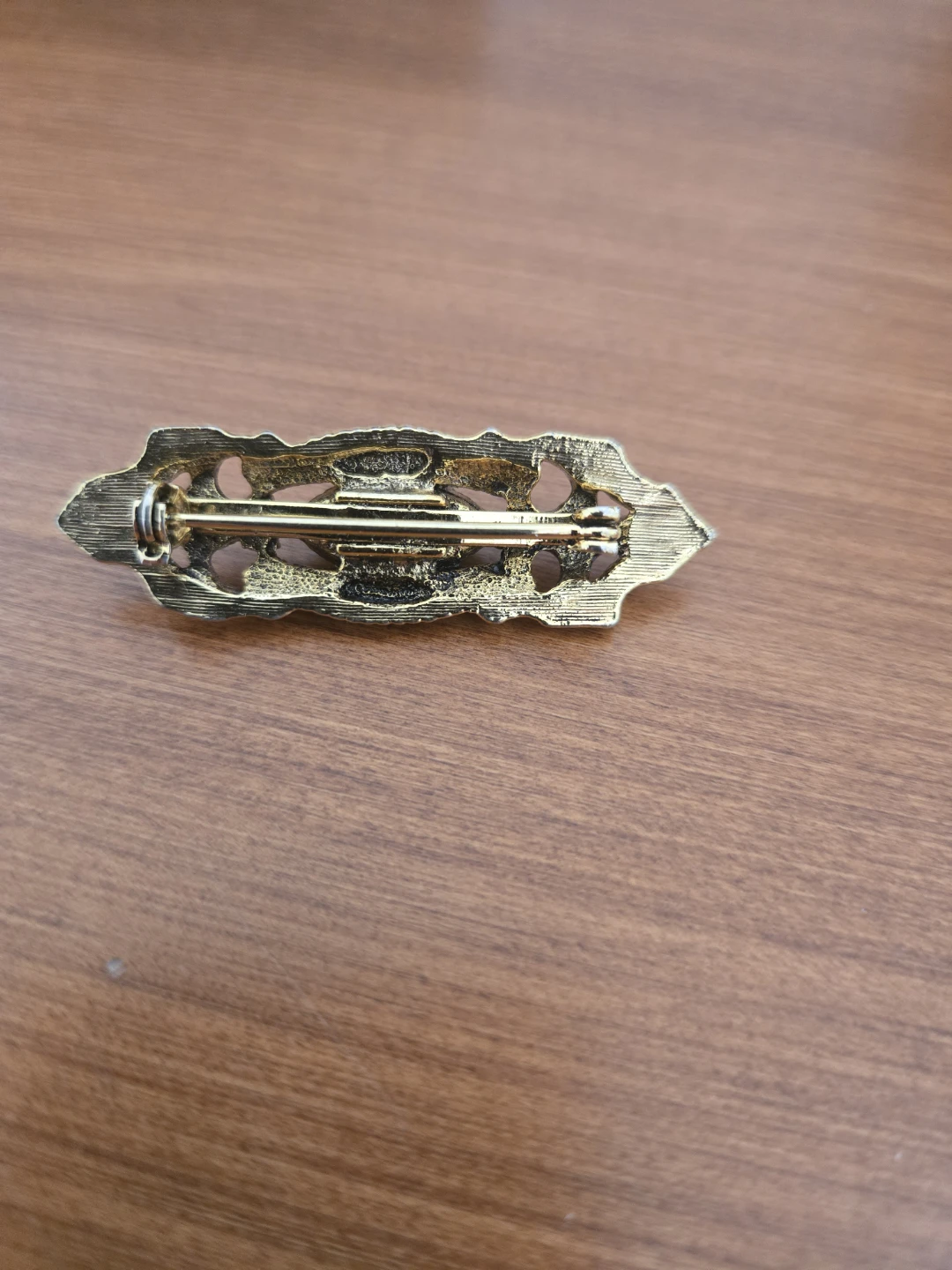 Vintage Gold Toned Brooches - photo 3