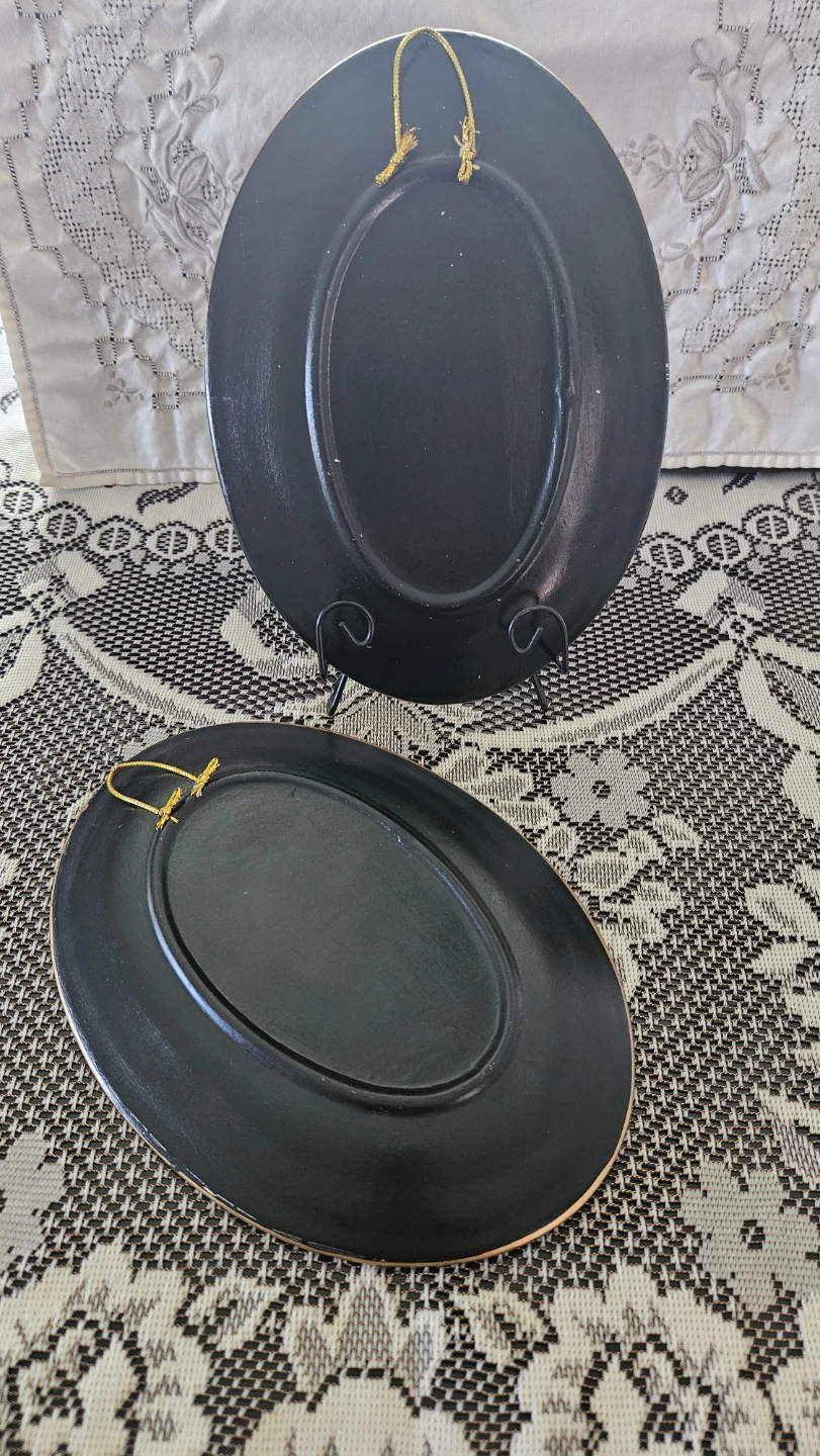 Pair of mid-century ceramic portrait plaques💜 - photo 4