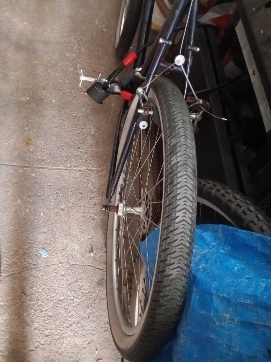 Specialized Rockhopper Mountain Bike - photo 5