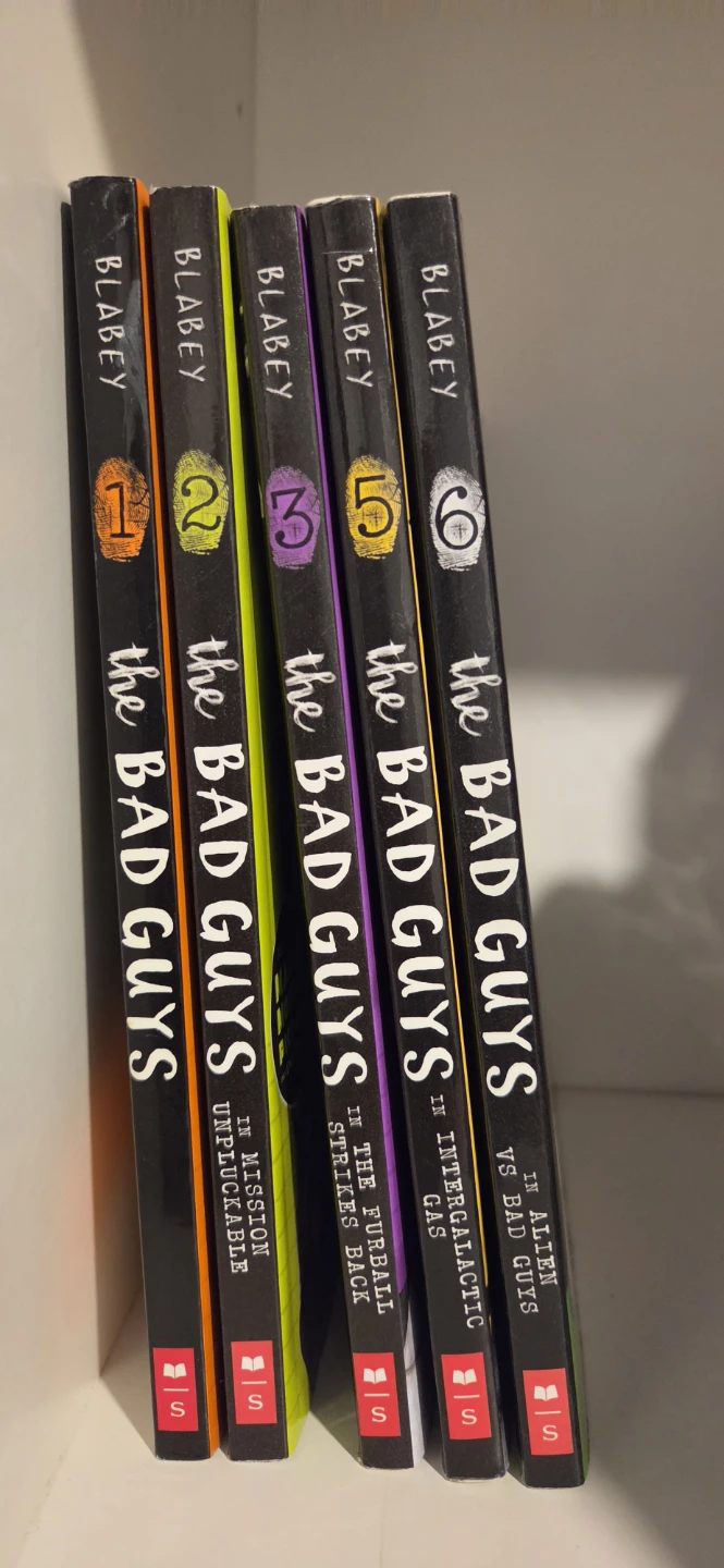 The Bad Guys Book Series by Aaron Blabey (5 Books)