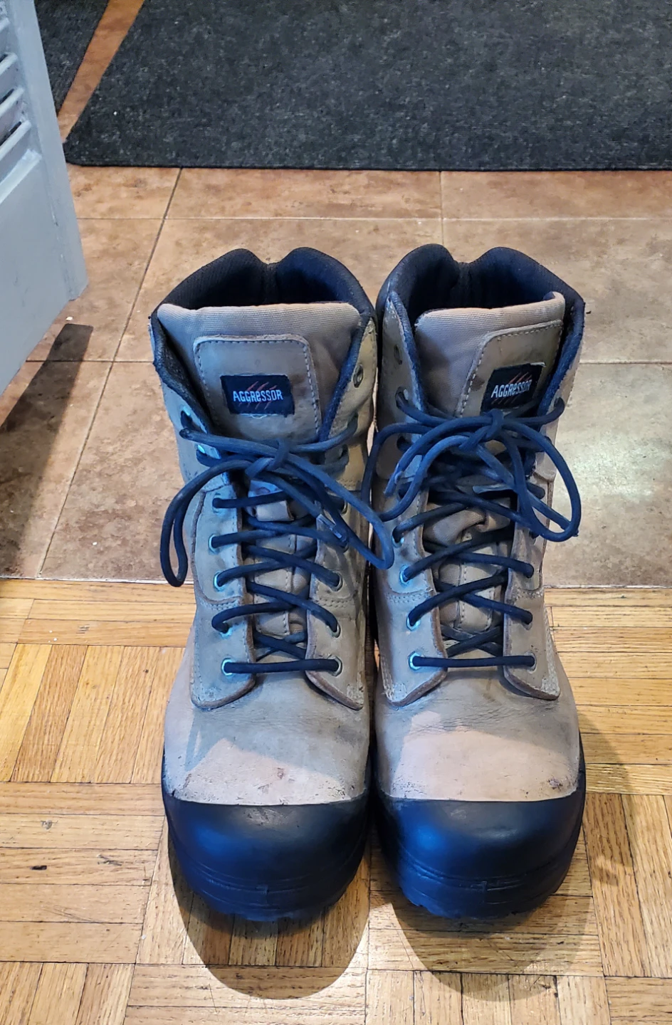 Men's  Aggressor   Safety Boots  Size 11