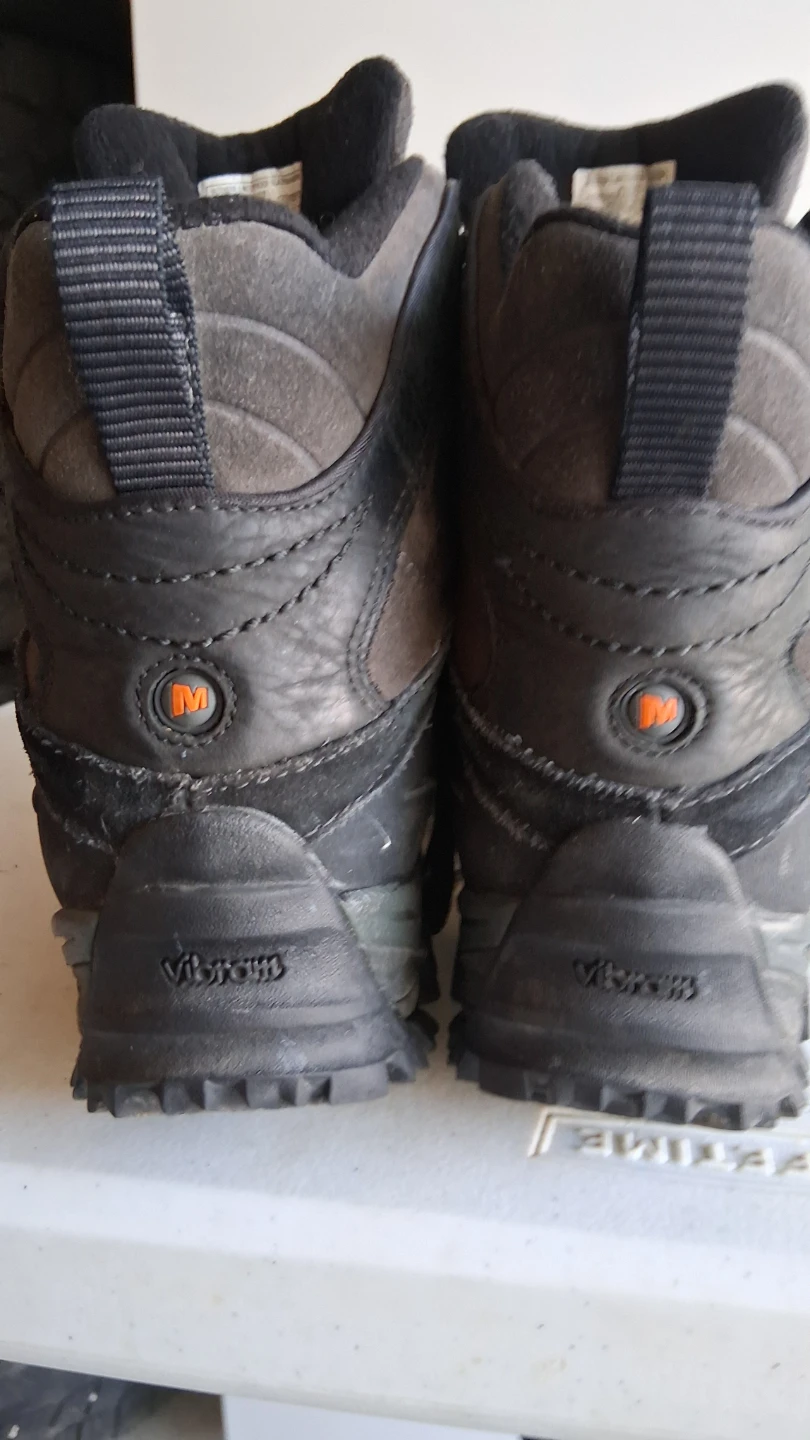 Merrell Waterproof Hiking Boots size 10.5 - photo 3