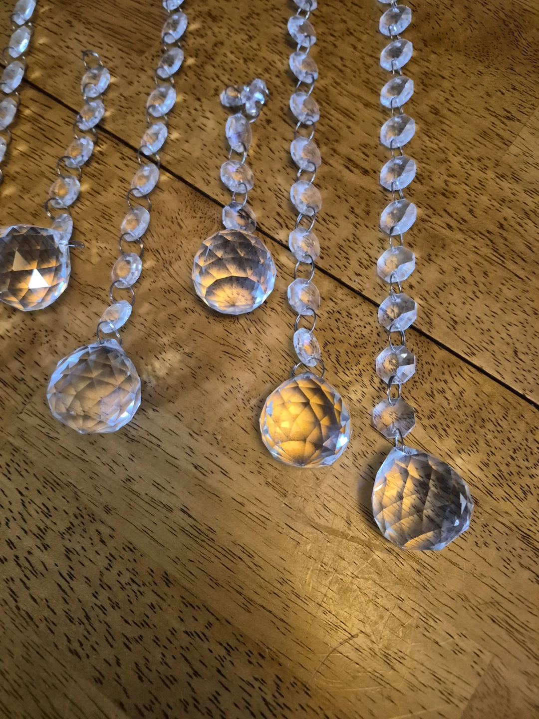 Misc. Lot of 13... 1 1/2" and 1 .. 2"  Crystal Glass Pendants.. - photo 5